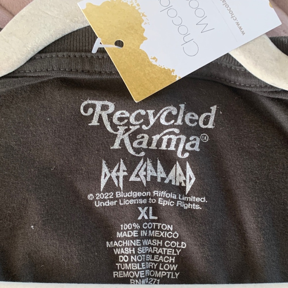 Def Leppard Men's "Love Bites" Graphic T-Shirt Size XL - Picture 4 of 5